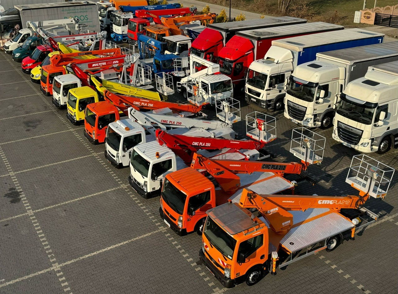 Nissan Cabstar - منصة محمولة مثبتة على الشاحنة: صورة 1 Nissan Cabstar - منصة محمولة مثبتة على الشاحنة: صورة 1