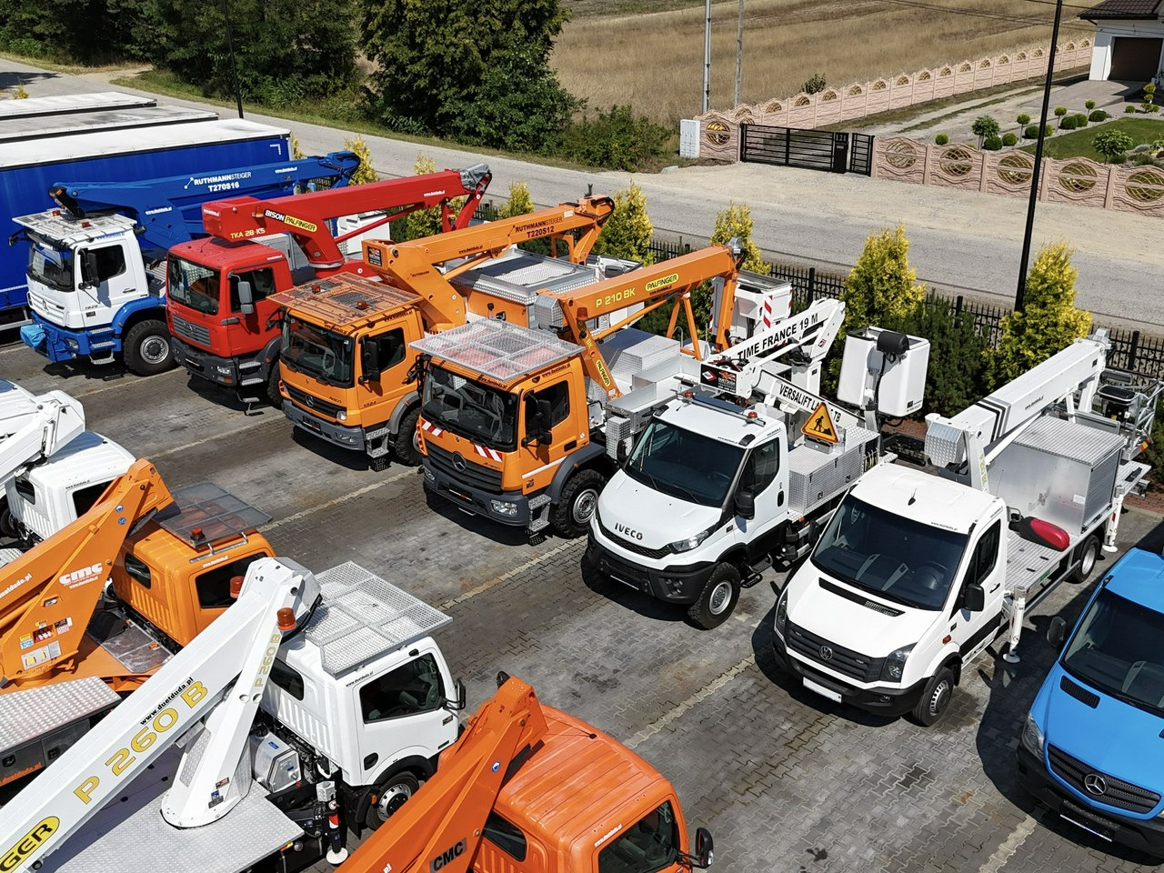 Nissan Zwyżka Podnośnik Koszowy 4X4 CABSTAR MAXITY SPRINTER - منصة محمولة مثبتة على الشاحنة: صورة 5 Nissan Zwyżka Podnośnik Koszowy 4X4 CABSTAR MAXITY SPRINTER - منصة محمولة مثبتة على الشاحنة: صورة 5