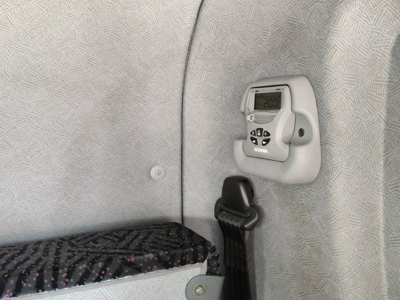 شاحنات مسطحة, شاحنة كرين Scania 124L 420 6x2 Retarder HDS FASSI F170 Budowlanka: صورة 20