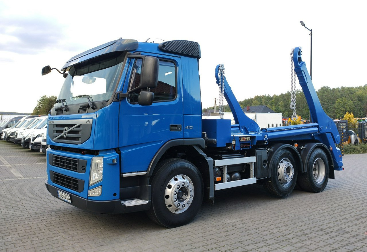 Volvo FM 410 E5 Bramowiec Hakowiec 6x2 Oś Skrętna / Podnoszona Automat - شاحنة لودر انزلاقي: صورة 1 Volvo FM 410 E5 Bramowiec Hakowiec 6x2 Oś Skrętna / Podnoszona Automat - شاحنة لودر انزلاقي: صورة 1