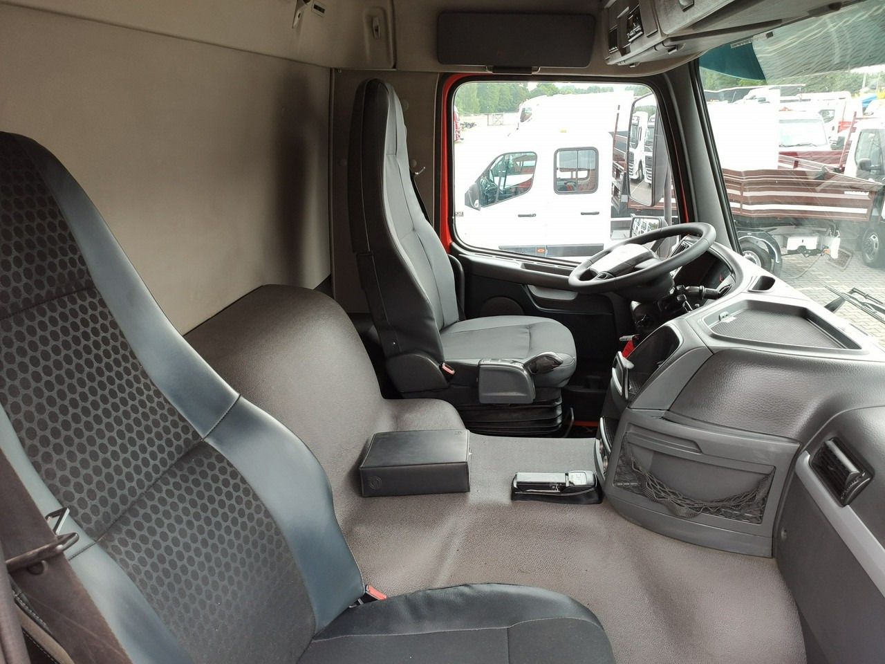 تأجير Volvo FMX 410 6x4 13L HDS Radiowy Hydroburta Volvo FMX 410 6x4 13L HDS Radiowy Hydroburta: صورة 40