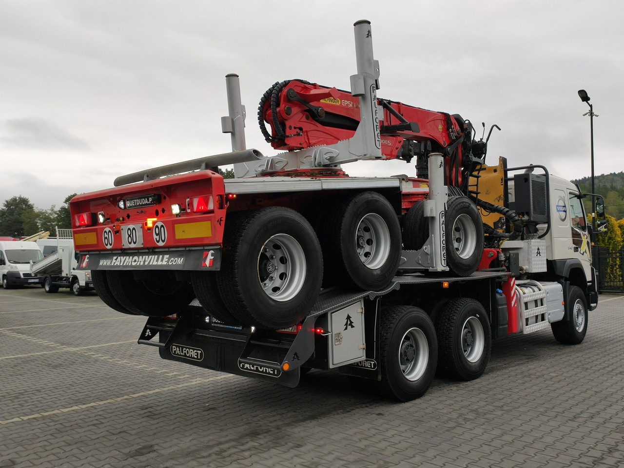 تأجير Volvo FMX 540 6x4 RETARDER PALFORET EPSILON S300L Do Drewna Volvo FMX 540 6x4 RETARDER PALFORET EPSILON S300L Do Drewna: صورة 13