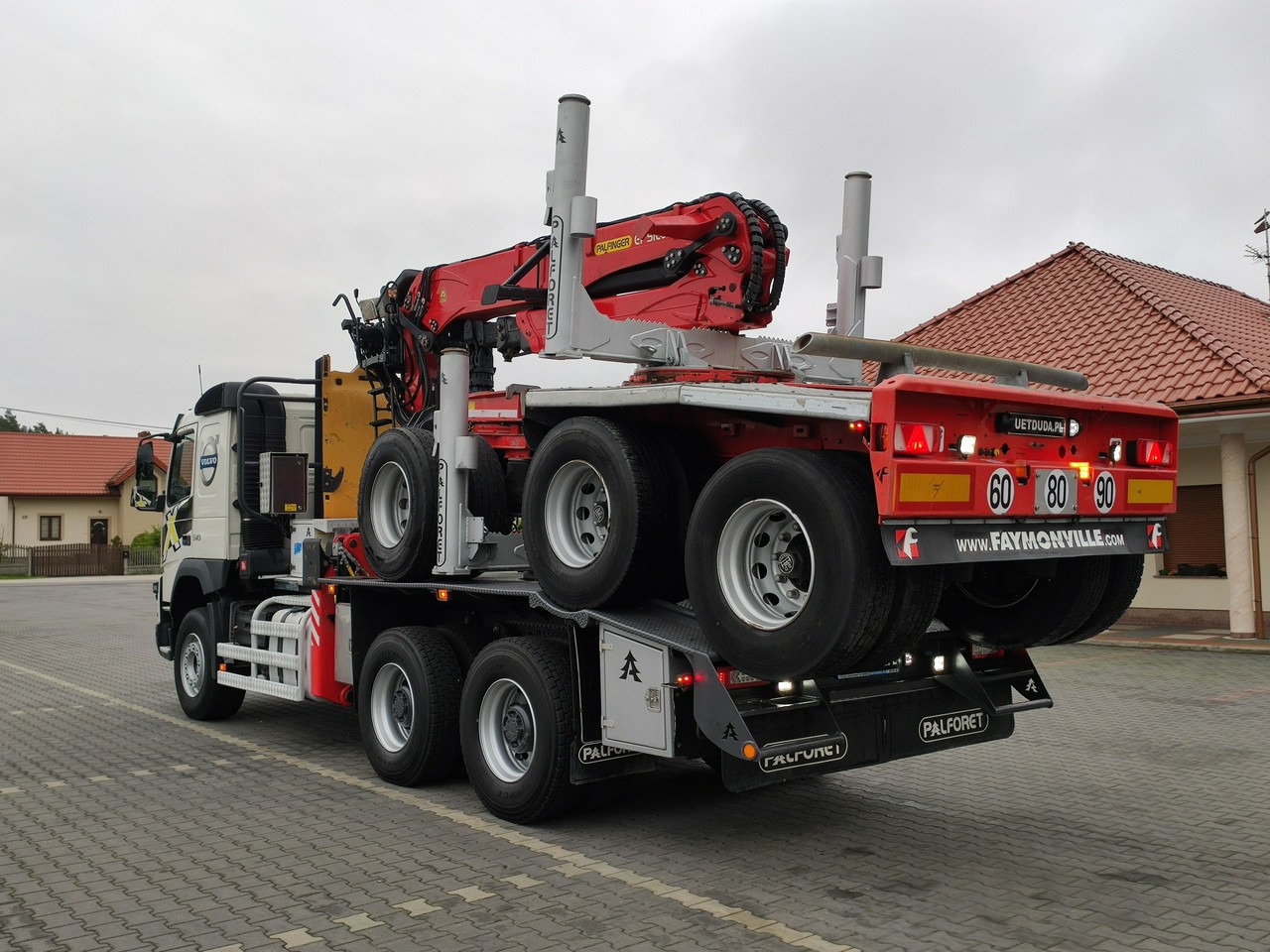 تأجير Volvo FMX 540 6x4 RETARDER PALFORET EPSILON S300L Do Drewna Volvo FMX 540 6x4 RETARDER PALFORET EPSILON S300L Do Drewna: صورة 10
