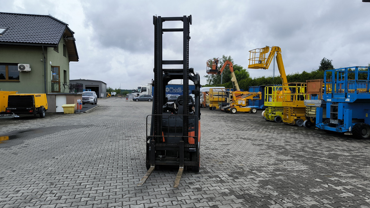 LINDE E 16 PH – 02 - رافعة شوكية كهربائية: صورة 2 LINDE E 16 PH – 02 - رافعة شوكية كهربائية: صورة 2
