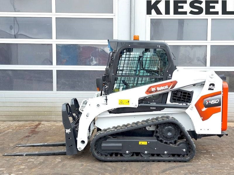 Bobcat T 450 - اللودر المجنزر صغير: صورة 1 Bobcat T 450 - اللودر المجنزر صغير: صورة 1