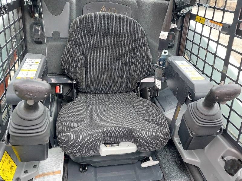 اللودر المجنزر صغير Bobcat T 450: صورة 9 اللودر المجنزر صغير Bobcat T 450: صورة 9