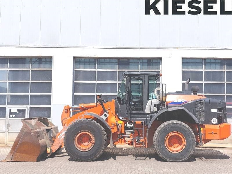 Hitachi ZW 250-6 - اللودر بعجل: صورة 1 Hitachi ZW 250-6 - اللودر بعجل: صورة 1