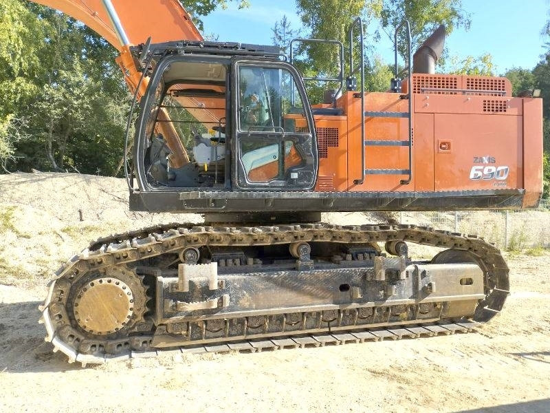 Hitachi ZX 690 LCH-7  - حفار زاحف: صورة 2 Hitachi ZX 690 LCH-7  - حفار زاحف: صورة 2