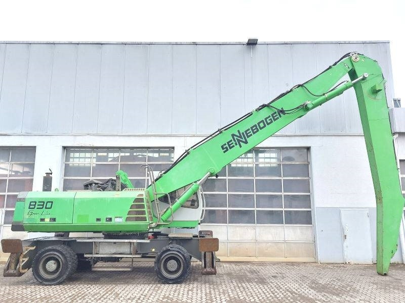 Sennebogen 830 - آلة التعامل مع النفايات: صورة 5 Sennebogen 830 - آلة التعامل مع النفايات: صورة 5