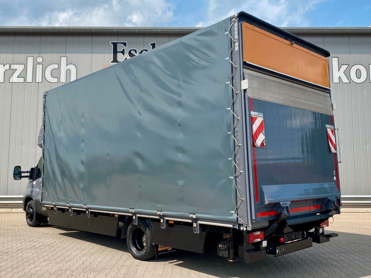 Iveco Daily Hi-Matic 70 C 21 Topsleeper | LBW 1,00to. - شاحنة مغلقة بستائر جانبية: صورة 3 Iveco Daily Hi-Matic 70 C 21 Topsleeper | LBW 1,00to. - شاحنة مغلقة بستائر جانبية: صورة 3