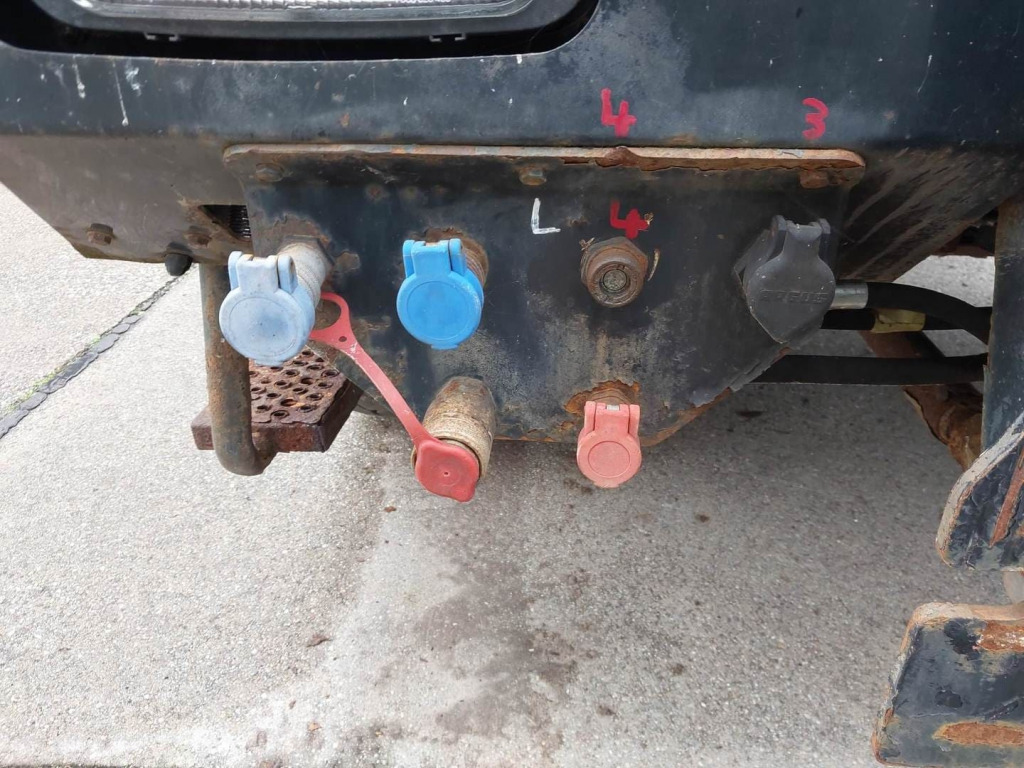 MAN LE 8.220 4x4 / Kran - شاحنة قلاب, شاحنة كرين: صورة 3 MAN LE 8.220 4x4 / Kran - شاحنة قلاب, شاحنة كرين: صورة 3