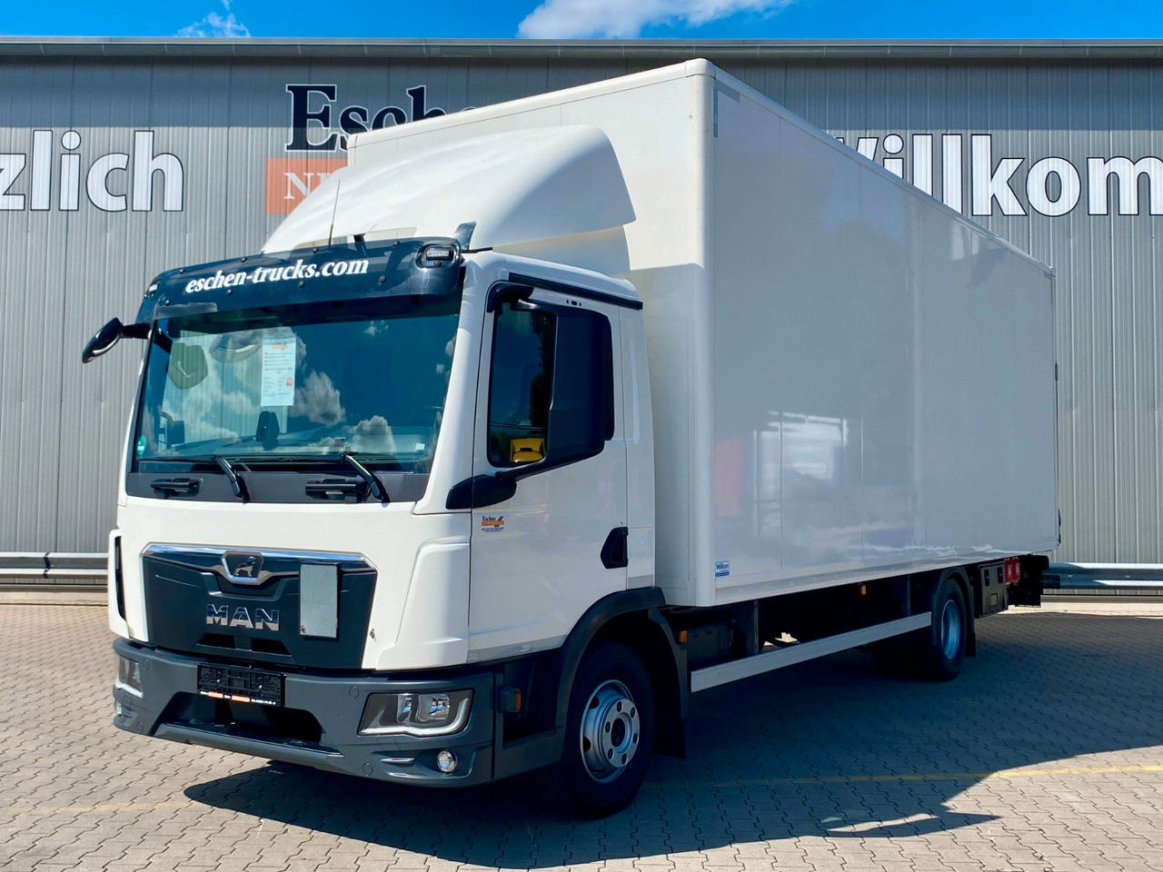 MAN TGL 12.220 Automatik*LBW*HU+BremseNEU*Navi*Kamer - شاحنة صندوقية: صورة 1 MAN TGL 12.220 Automatik*LBW*HU+BremseNEU*Navi*Kamer - شاحنة صندوقية: صورة 1