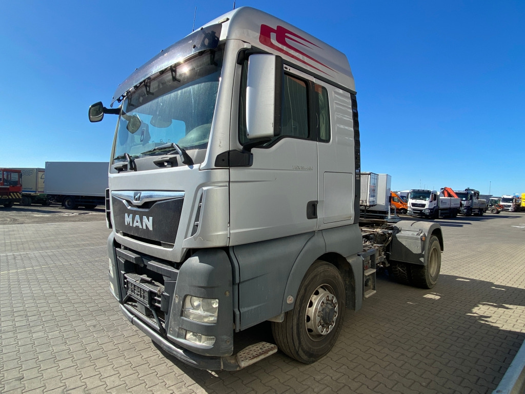 MAN TGX 18.460 4x4 H BLS / Motorschaden - رأس تريلا: صورة 1 MAN TGX 18.460 4x4 H BLS / Motorschaden - رأس تريلا: صورة 1