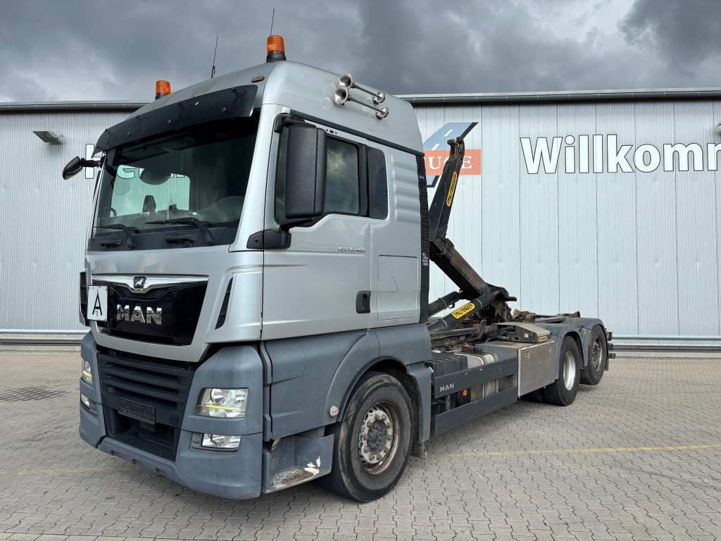 MAN TGX 26.460 / 6x2-4 BL - شاحنة برافعة خطافية: صورة 2 MAN TGX 26.460 / 6x2-4 BL - شاحنة برافعة خطافية: صورة 2