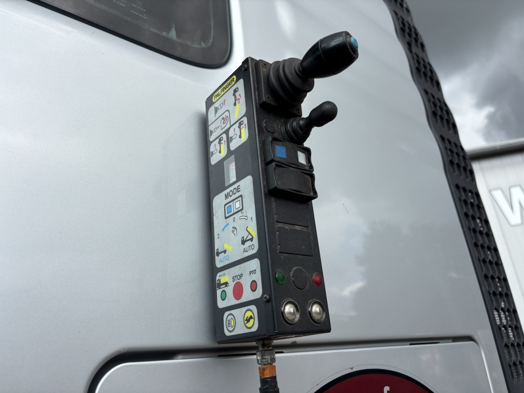 MAN TGX 26.460 / 6x2-4 BL - شاحنة برافعة خطافية: صورة 5 MAN TGX 26.460 / 6x2-4 BL - شاحنة برافعة خطافية: صورة 5