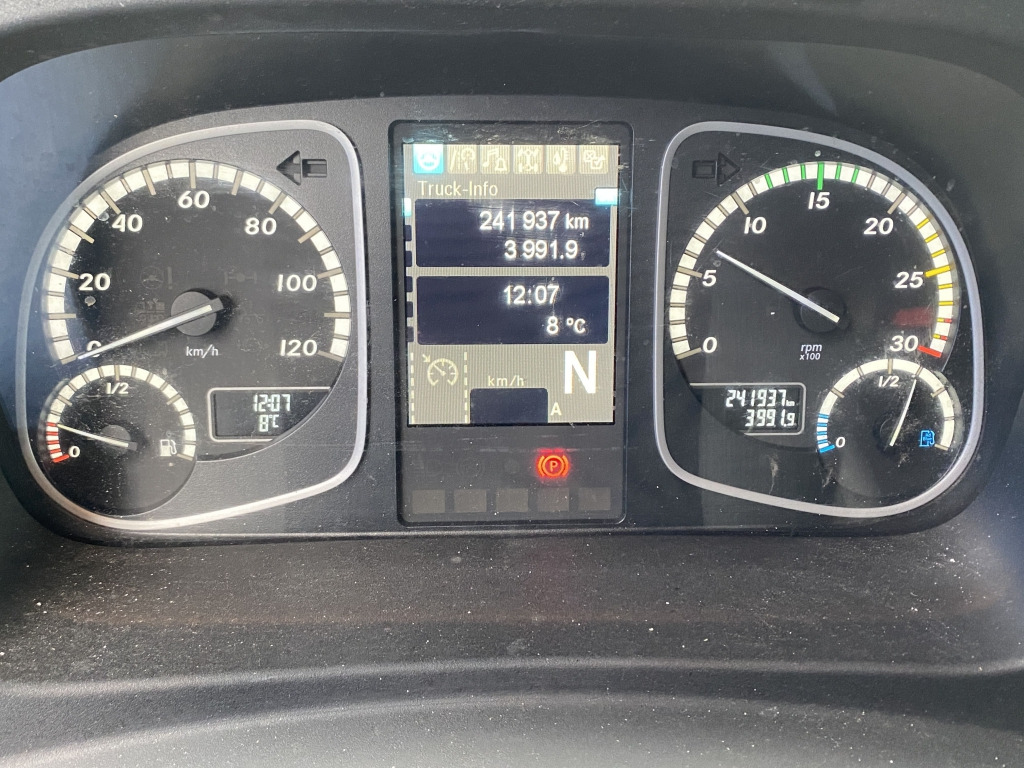 Mercedes-Benz 1523 L Atego / Dhollandia LBW - شاحنة ذات مبرد: صورة 5 Mercedes-Benz 1523 L Atego / Dhollandia LBW - شاحنة ذات مبرد: صورة 5