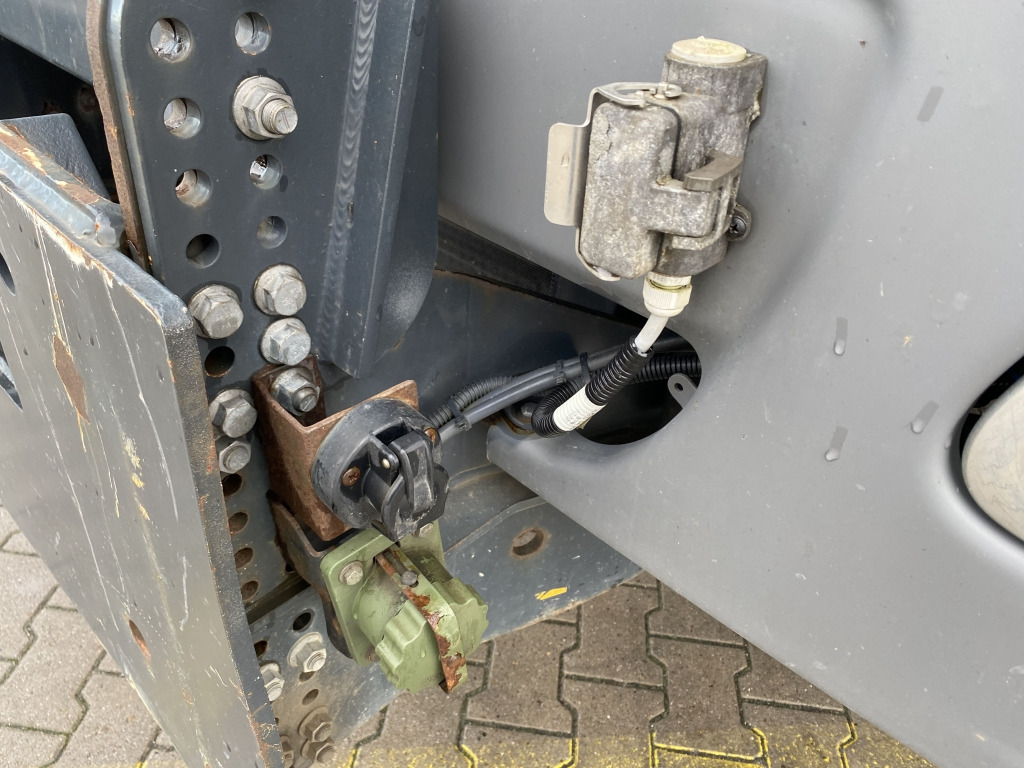 Mercedes-Benz 3346 AK 6x6 - شاحنة قلاب: صورة 3 Mercedes-Benz 3346 AK 6x6 - شاحنة قلاب: صورة 3