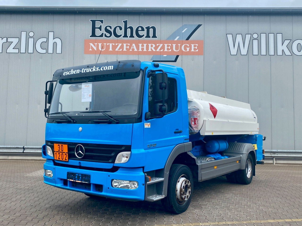 Mercedes-Benz Atego 1318 | Esterer A3*7480ltr*AHK*1.Hand - شاحنة صهريج: صورة 1 Mercedes-Benz Atego 1318 | Esterer A3*7480ltr*AHK*1.Hand - شاحنة صهريج: صورة 1