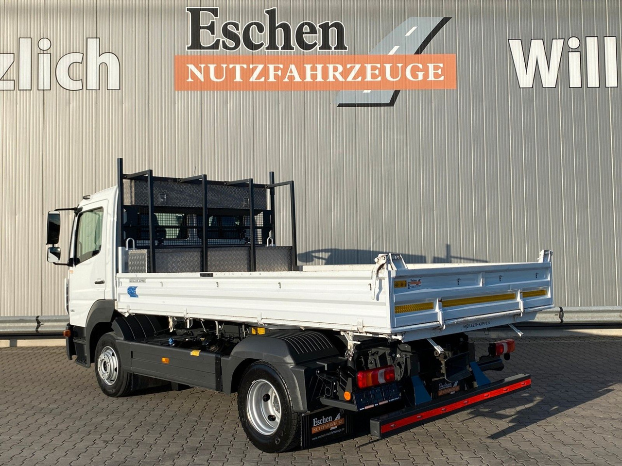 Mercedes-Benz Atego NEW 816 K MEILLER-3-S-Kipper*Klima*3 Sitze - شاحنة قلاب: صورة 4 Mercedes-Benz Atego NEW 816 K MEILLER-3-S-Kipper*Klima*3 Sitze - شاحنة قلاب: صورة 4
