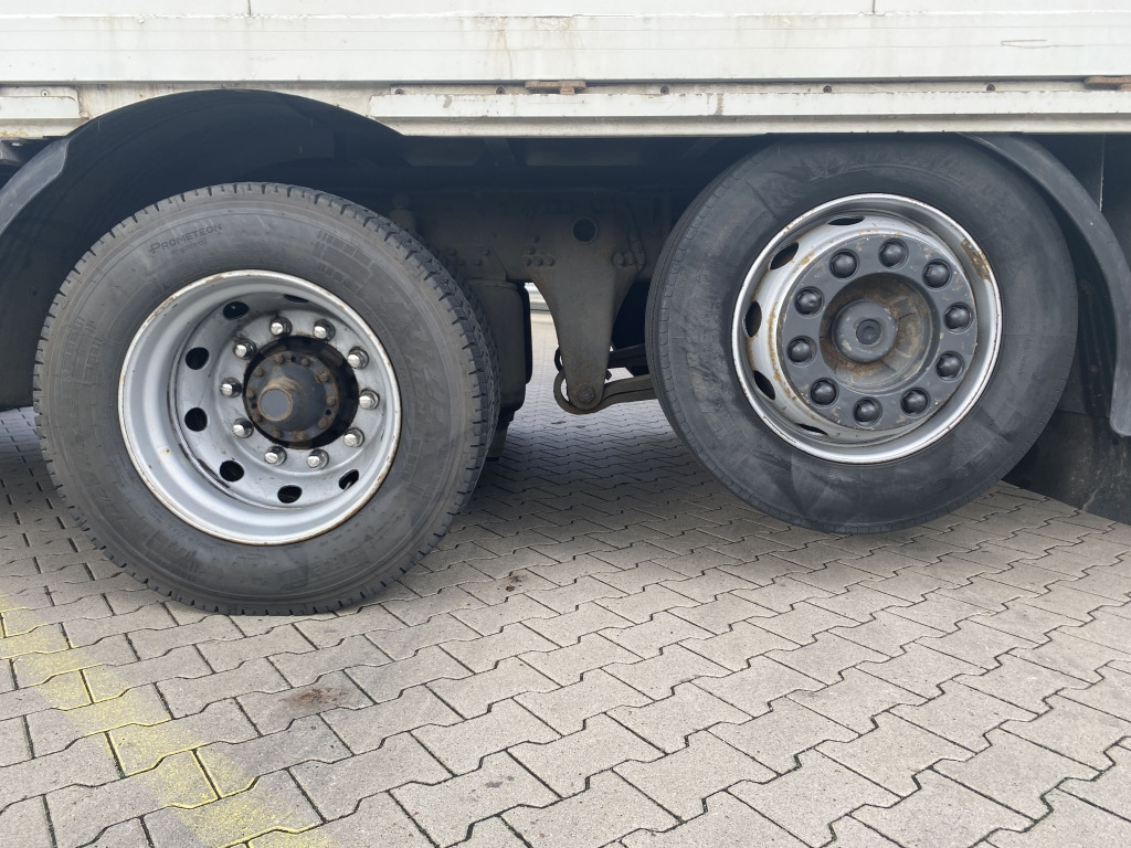 Scania 114 G 340 / 6x2 BL - شاحنة ذات ستائر جانبية: صورة 3 Scania 114 G 340 / 6x2 BL - شاحنة ذات ستائر جانبية: صورة 3