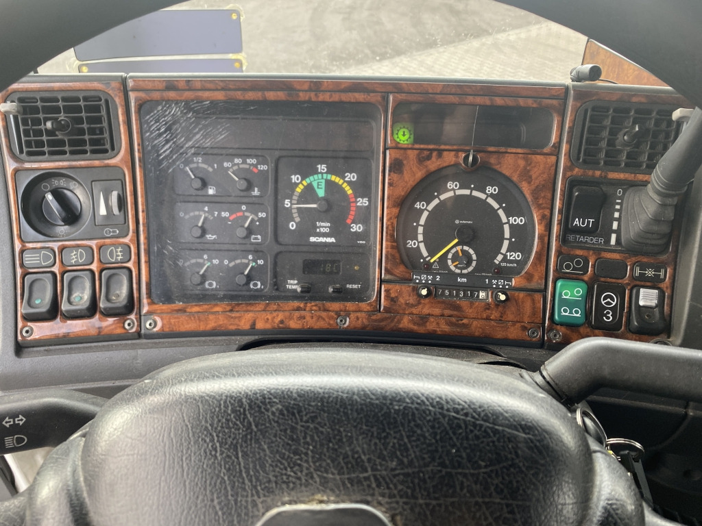 Scania 114 G 340 / 6x2 BL - شاحنة ذات ستائر جانبية: صورة 5 Scania 114 G 340 / 6x2 BL - شاحنة ذات ستائر جانبية: صورة 5