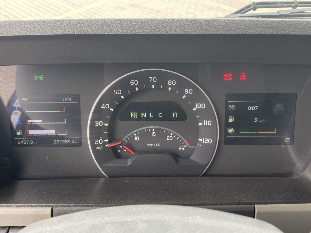 Volvo FM 410 / 8x4 | 9m³ Intermix*I-Shift*Klima*Blatt - شاحنة خلاطة خرسانة: صورة 4 Volvo FM 410 / 8x4 | 9m³ Intermix*I-Shift*Klima*Blatt - شاحنة خلاطة خرسانة: صورة 4