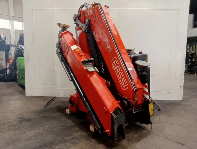 Grúa Fassi F425RA.2.23 E-DYNAMIC - ونش كرين - شاحنة: صورة 2 Grúa Fassi F425RA.2.23 E-DYNAMIC - ونش كرين - شاحنة: صورة 2
