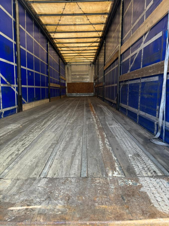 Fruehauf - نصف مقطورة بستائر جانبية: صورة 4 Fruehauf - نصف مقطورة بستائر جانبية: صورة 4