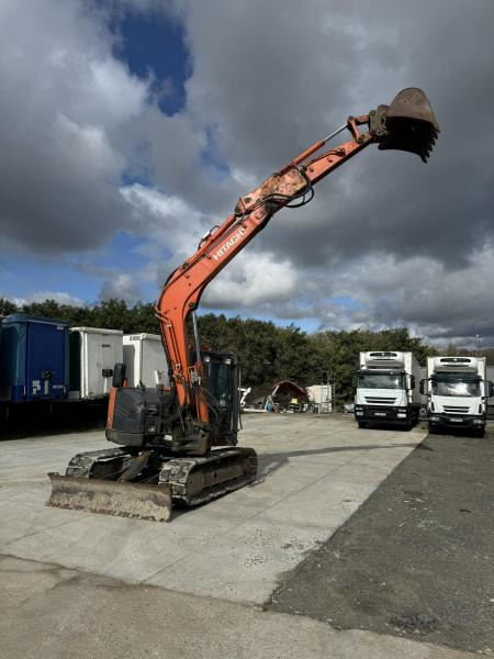 Hitachi ZX85USB-5A - حفار زاحف: صورة 3 Hitachi ZX85USB-5A - حفار زاحف: صورة 3