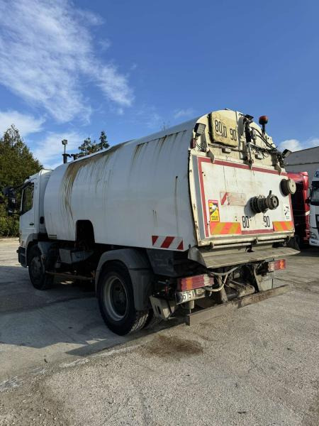 Mercedes Atego - سياره كنس شوارع: صورة 5 Mercedes Atego - سياره كنس شوارع: صورة 5