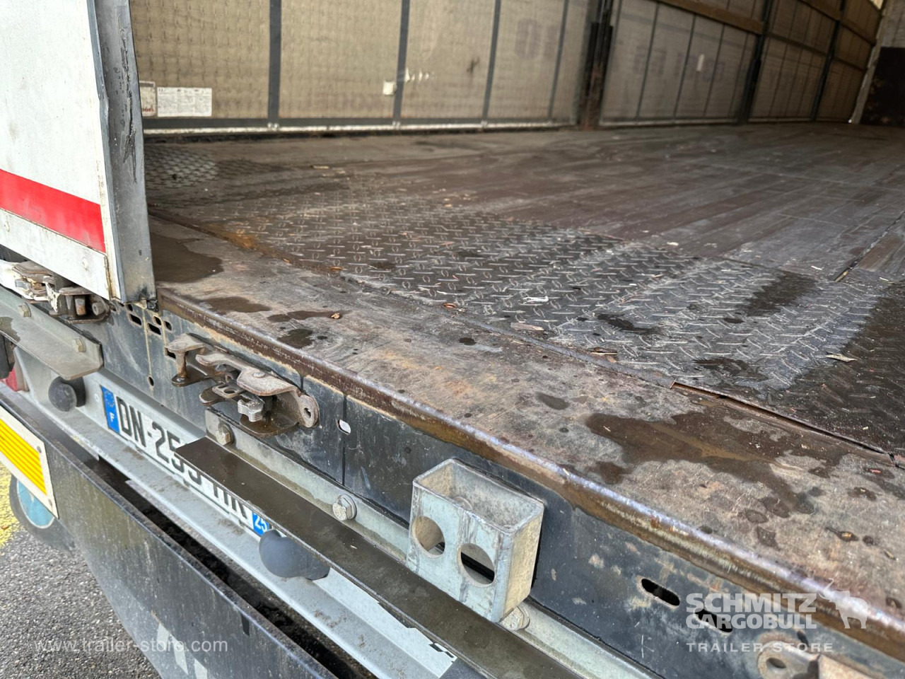 KOEGEL Curtainsider Standard - نصف مقطورة بستائر جانبية: صورة 4 KOEGEL Curtainsider Standard - نصف مقطورة بستائر جانبية: صورة 4