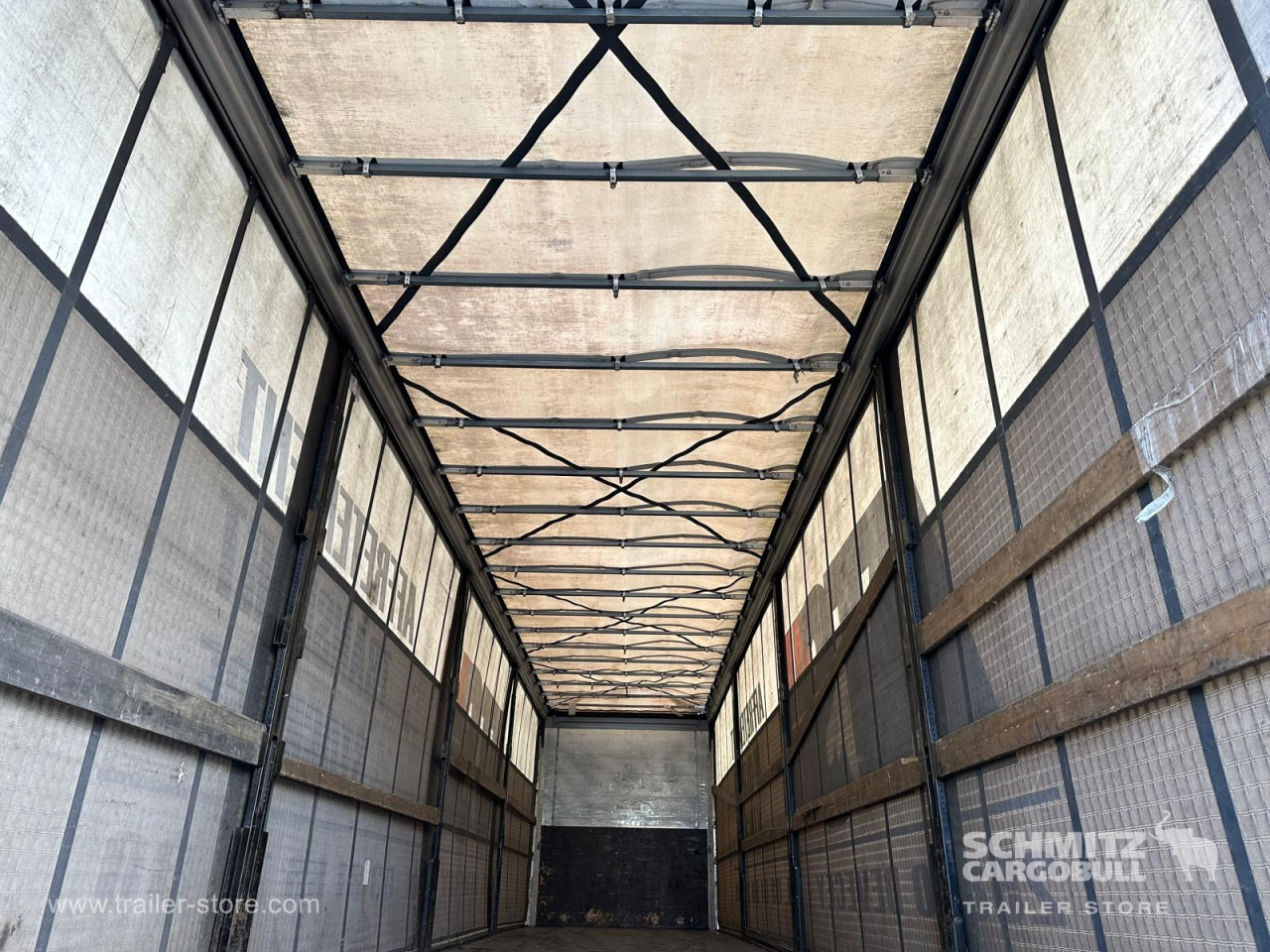 KOEGEL Curtainsider Standard - نصف مقطورة بستائر جانبية: صورة 5 KOEGEL Curtainsider Standard - نصف مقطورة بستائر جانبية: صورة 5