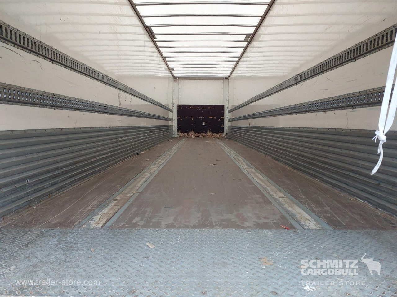 LECI TRAILER Dryfreight Standard Roller shutter door - نصف مقطورة بصندوق مغلق: صورة 3 LECI TRAILER Dryfreight Standard Roller shutter door - نصف مقطورة بصندوق مغلق: صورة 3