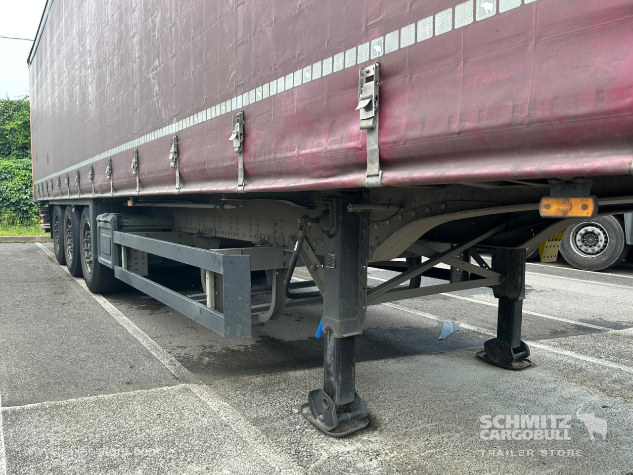 SCHMITZ Curtainsider Standard Taillift - نصف مقطورة بستائر جانبية: صورة 2 SCHMITZ Curtainsider Standard Taillift - نصف مقطورة بستائر جانبية: صورة 2