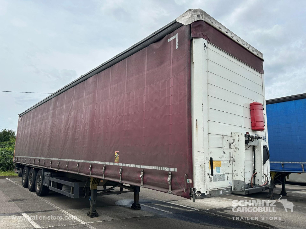 SCHMITZ Curtainsider Standard Taillift - نصف مقطورة بستائر جانبية: صورة 1 SCHMITZ Curtainsider Standard Taillift - نصف مقطورة بستائر جانبية: صورة 1