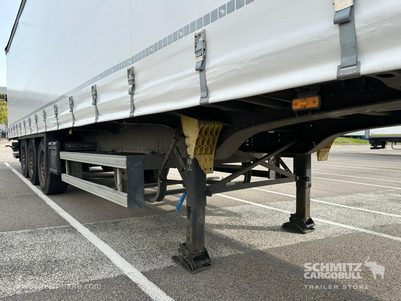 SCHMITZ Curtainsider Standard Taillift - نصف مقطورة بستائر جانبية: صورة 3 SCHMITZ Curtainsider Standard Taillift - نصف مقطورة بستائر جانبية: صورة 3