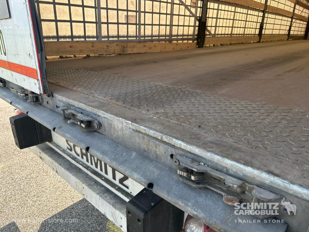 SCHMITZ Curtainsider Standard - نصف مقطورة بستائر جانبية: صورة 4 SCHMITZ Curtainsider Standard - نصف مقطورة بستائر جانبية: صورة 4