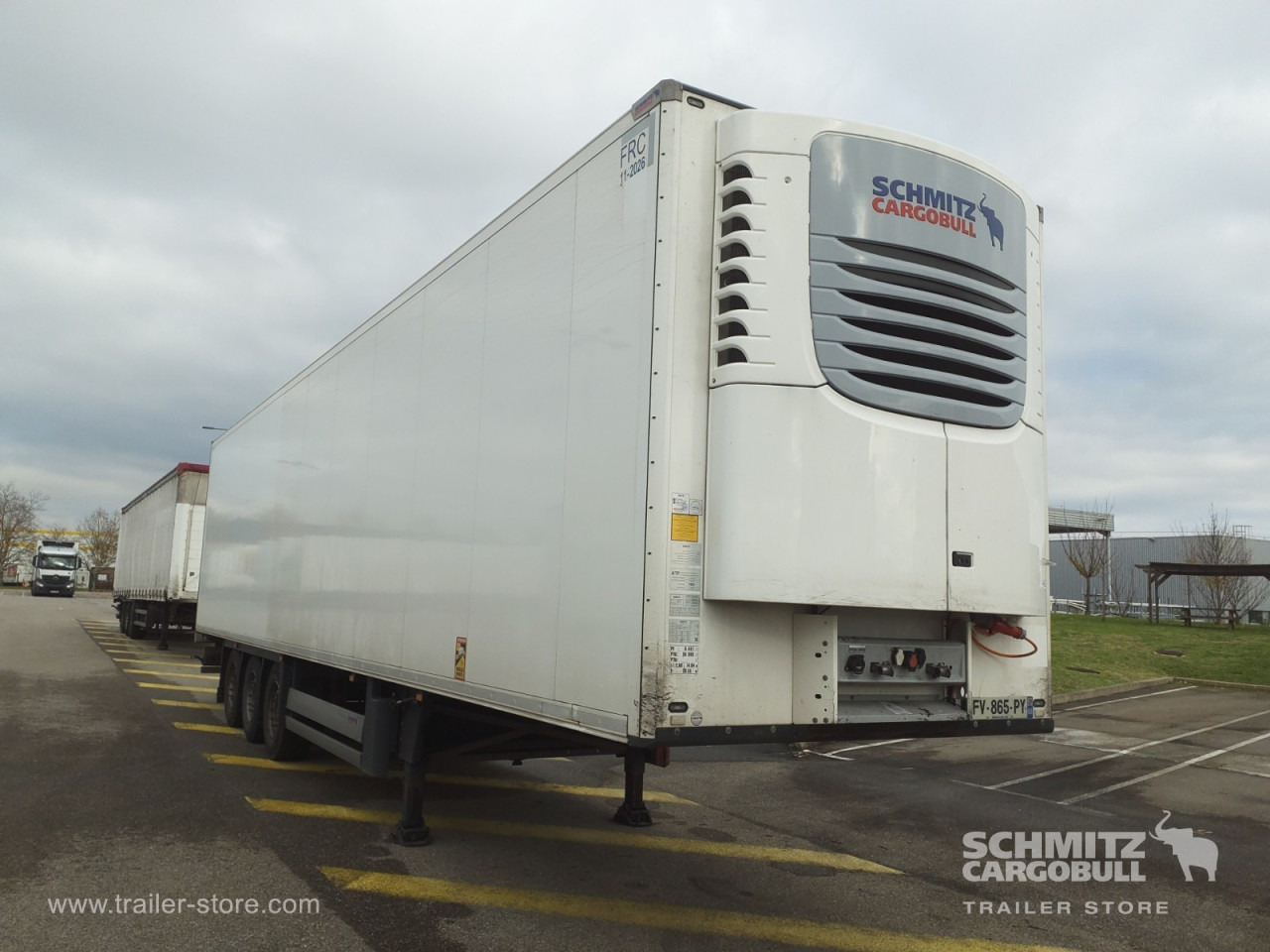SCHMITZ Reefer Standard - نصف مقطورة ثابتة الحرارة: صورة 1 SCHMITZ Reefer Standard - نصف مقطورة ثابتة الحرارة: صورة 1