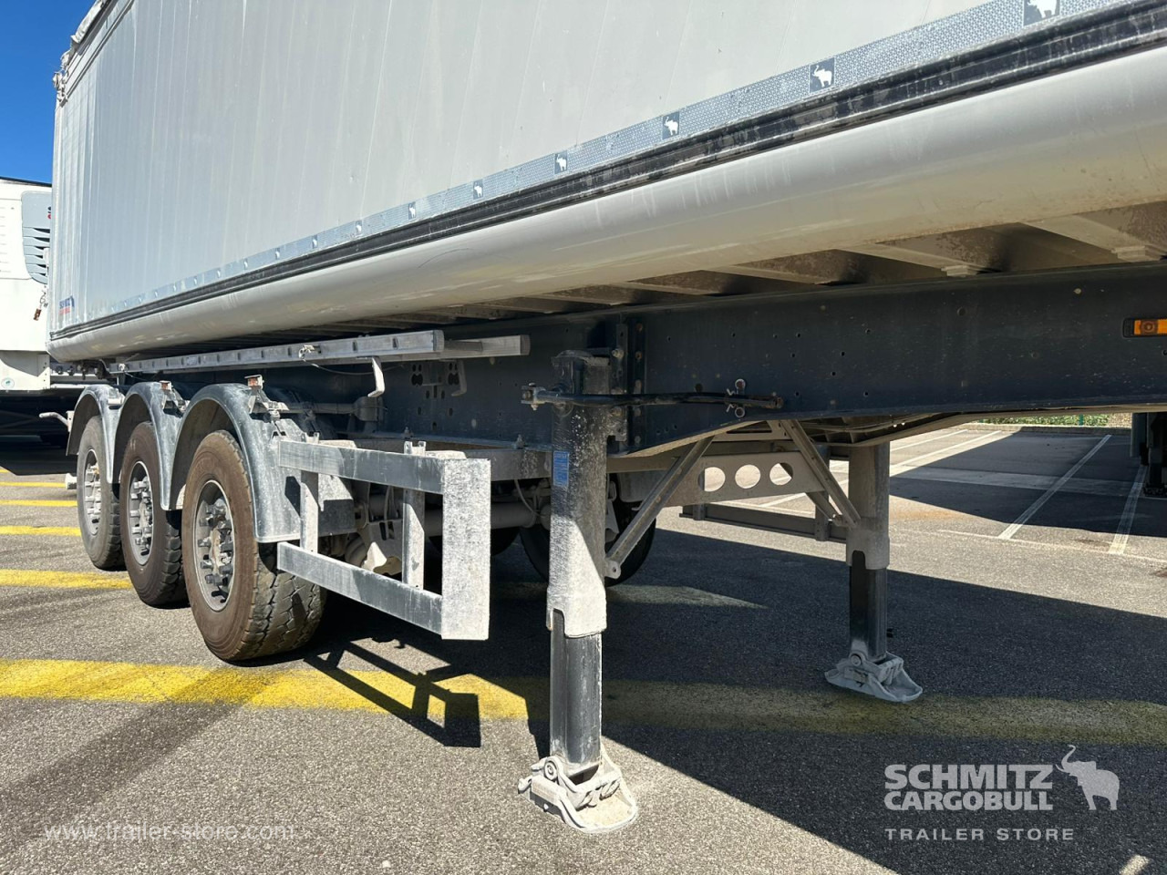 SCHMITZ Tipper Alu-square sided body 39m³ - نصف مقطورة قلابة: صورة 4 SCHMITZ Tipper Alu-square sided body 39m³ - نصف مقطورة قلابة: صورة 4