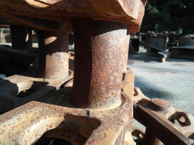 Berco - جنزير حديدي - آلات الإنشاء: صورة 5 Berco - جنزير حديدي - آلات الإنشاء: صورة 5