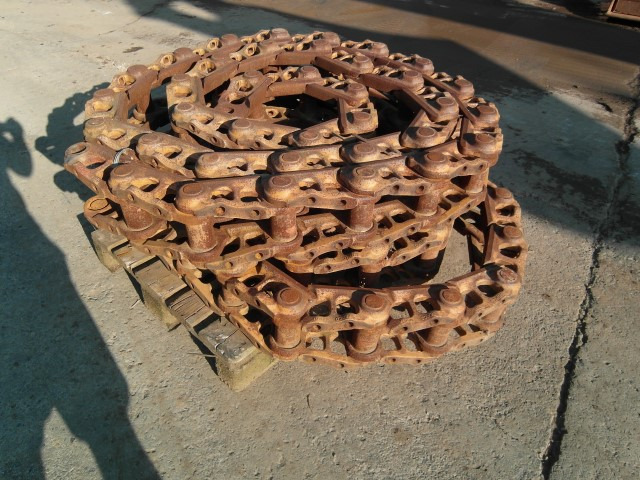 Berco - جنزير حديدي - آلات الإنشاء: صورة 4 Berco - جنزير حديدي - آلات الإنشاء: صورة 4