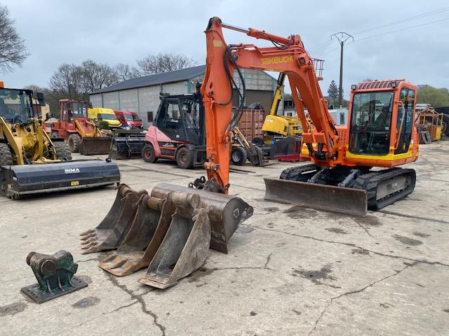 Takeuchi TB 175 - حفار صغير: صورة 1 Takeuchi TB 175 - حفار صغير: صورة 1