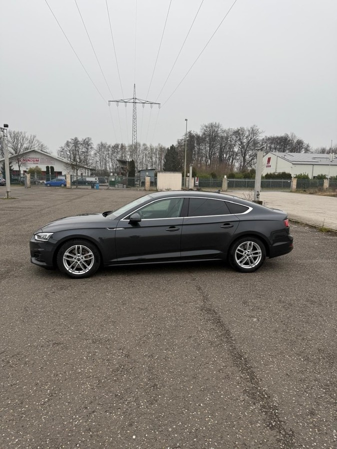 AUDI A5 Sportback (Typ F5) 2.0 TDI Schräghecklimousin - سيارة: صورة 5 AUDI A5 Sportback (Typ F5) 2.0 TDI Schräghecklimousin - سيارة: صورة 5