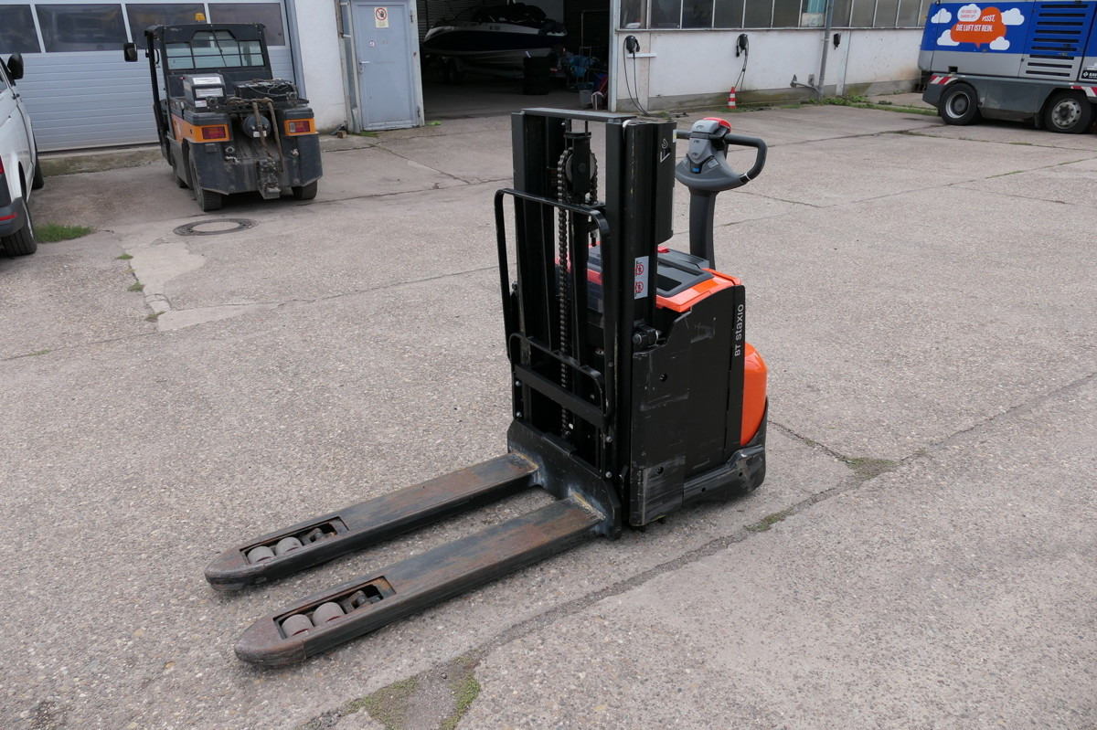 BT SWE 200D - شاحنة نقل الطبالي: صورة 2 BT SWE 200D - شاحنة نقل الطبالي: صورة 2