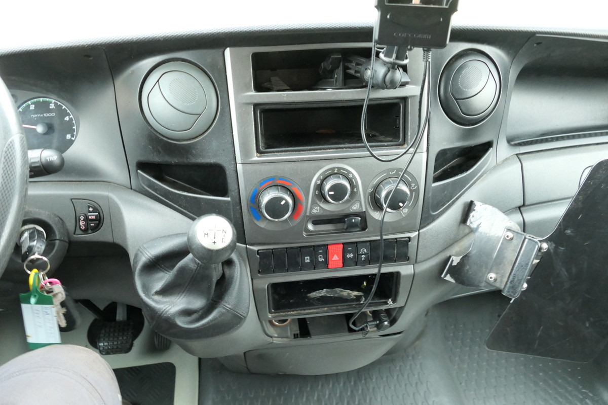 شاحنة بصندوق مغلق IVECO Daily 35 S11 C30C AUTOMATIK KAMERA MAXI Regale L: صورة 10