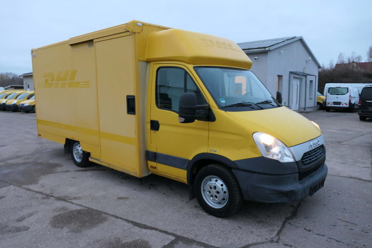 IVECO Daily 35 S11 C30C AUTOMATIK KAMERA Regale LUFT D - شاحنة بصندوق مغلق: صورة 2 IVECO Daily 35 S11 C30C AUTOMATIK KAMERA Regale LUFT D - شاحنة بصندوق مغلق: صورة 2