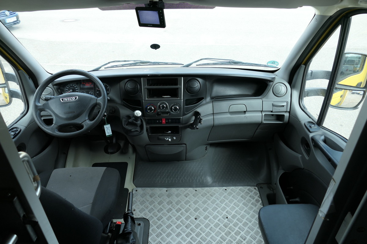 شاحنة بصندوق مغلق IVECO Daily 35 S11 C30C AUTOMATIK KAMERA Regale LUFT D: صورة 8 شاحنة بصندوق مغلق IVECO Daily 35 S11 C30C AUTOMATIK KAMERA Regale LUFT D: صورة 8