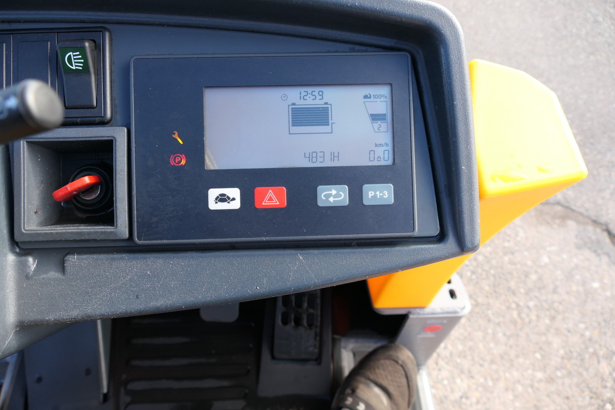 جرار سحب JUNGHEINRICH EZS 570 Schlepper: صورة 9 جرار سحب JUNGHEINRICH EZS 570 Schlepper: صورة 9