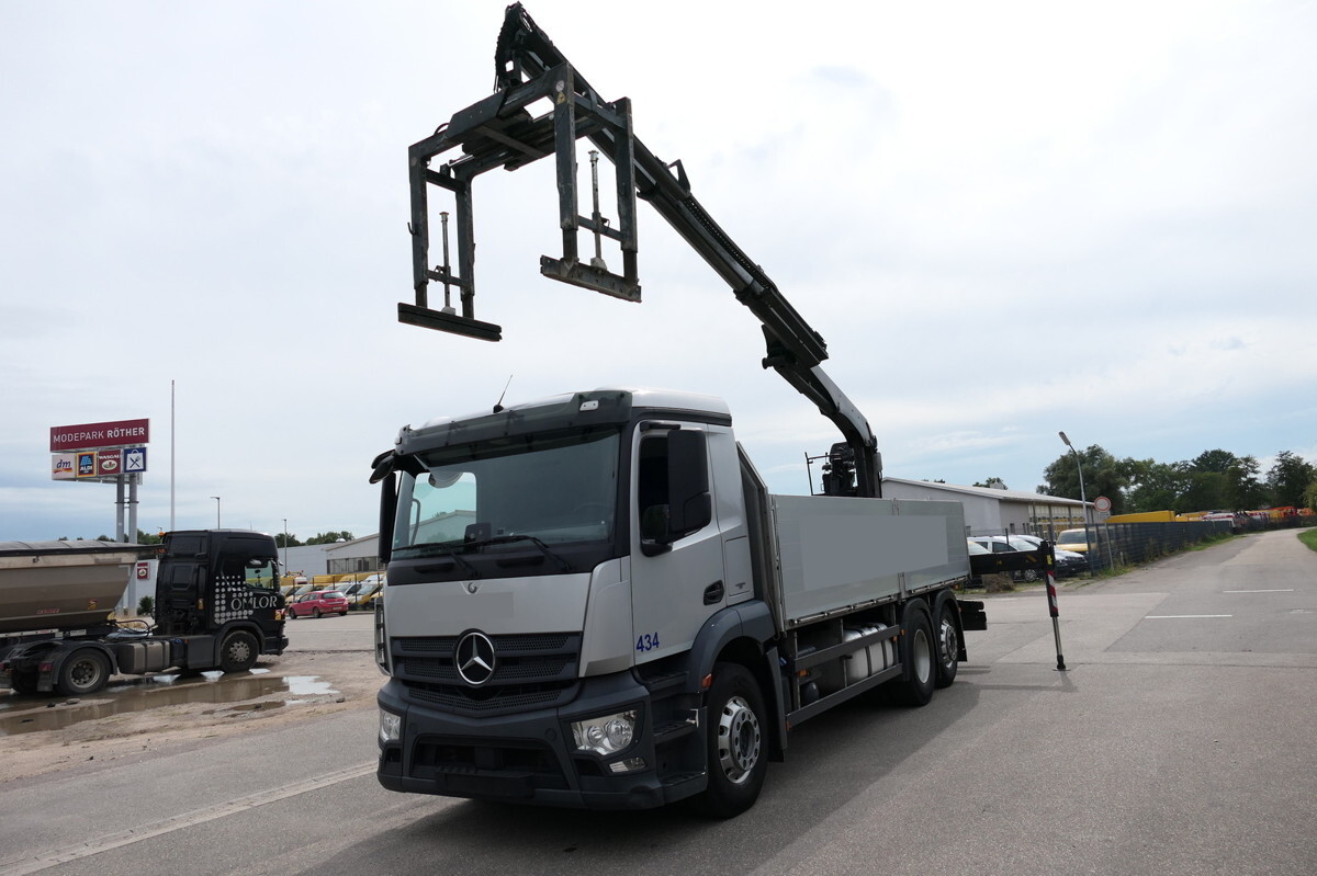 MERCEDES-BENZ Antos 2540 L KLIMA Palfinger-Kran PK15001L Lenka - شاحنات مسطحة, شاحنة كرين: صورة 2 MERCEDES-BENZ Antos 2540 L KLIMA Palfinger-Kran PK15001L Lenka - شاحنات مسطحة, شاحنة كرين: صورة 2