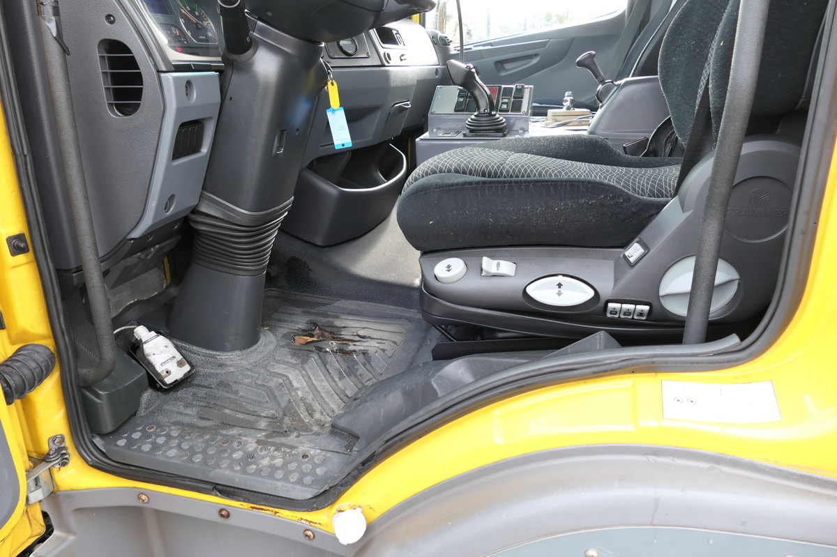 ناقلة حاويات/ شاحنة حاويات MERCEDES-BENZ KAMAG WBH 25 Wiesel Terberg Umsetzfahrz. Sattelk: صورة 9